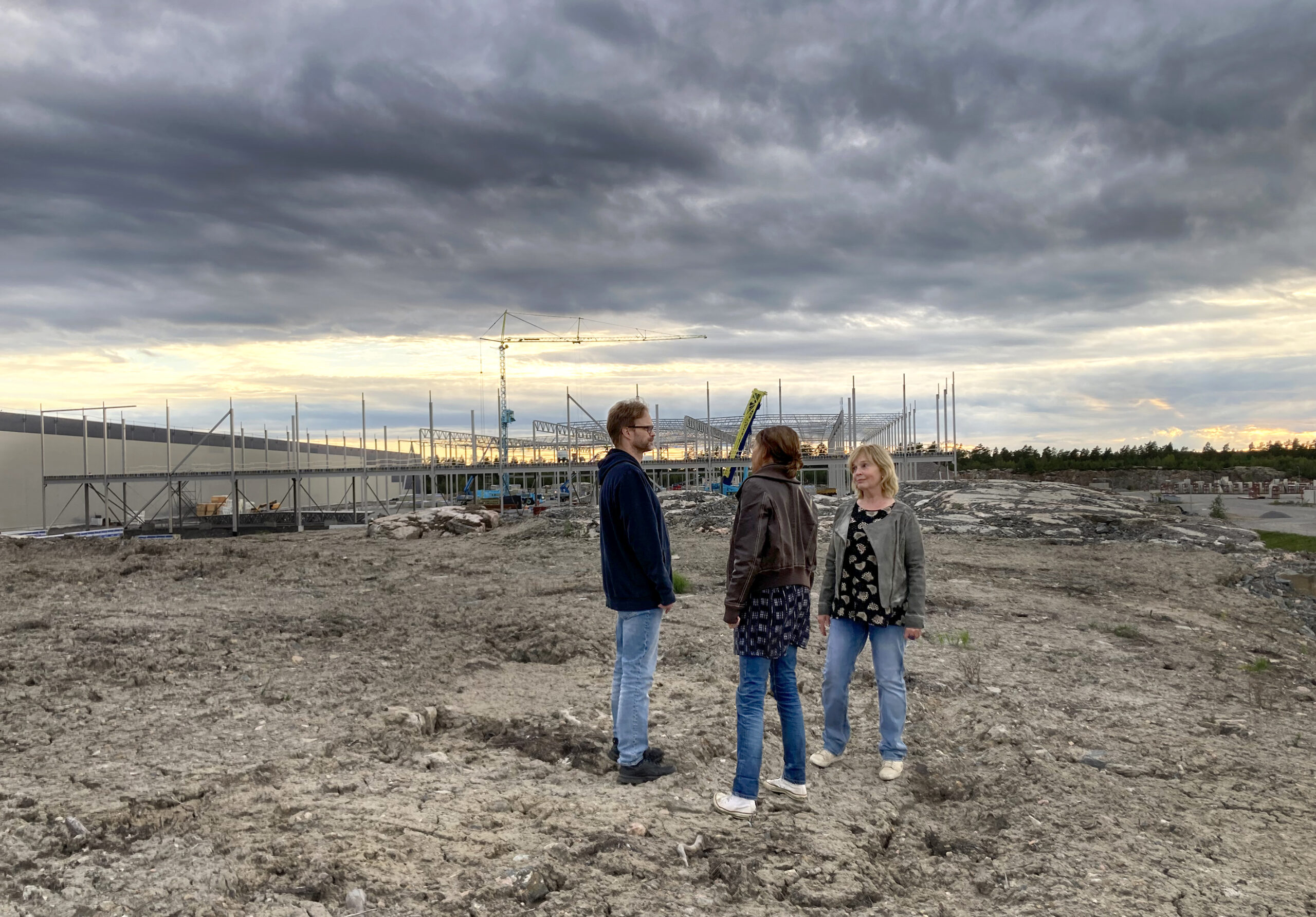 Tre vänsterpartister på ett exploaterat och skövlat område