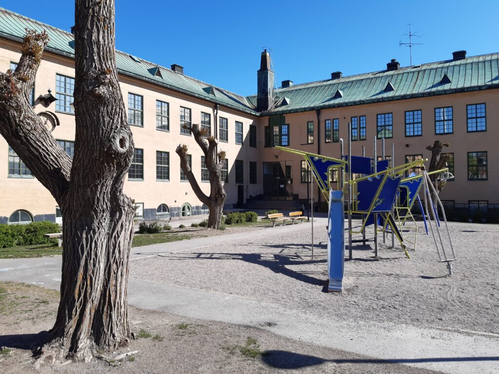 Paulinska skolans skolgård